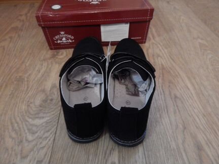 Новые замшевые туфли 41 размер