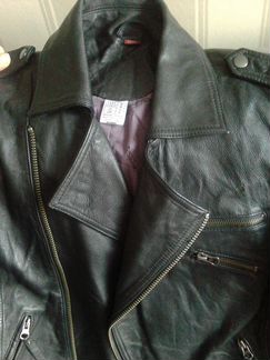 Куртка кожаная женская черная в байкерском стиле