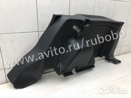 Обшивка багажника правая Land Rover Freelander 2