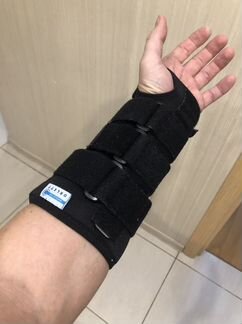 Ортез левый лучезапястный сустав и предплечье