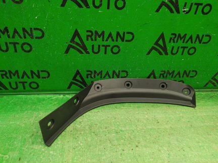Накладка крыла задняя правая Renault Duster 2010
