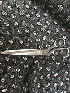 Ткань Плательная Цветочки на Темном Фоне Италия