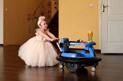 Электромобиль от 1 года летающая тарелка Космобот