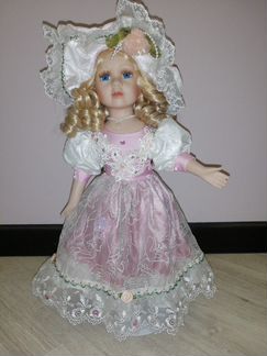 Кукла фарфоровая коллекционная 