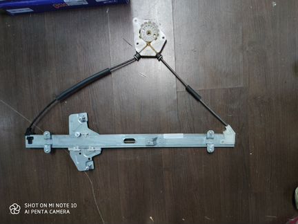 Стеклоподъемник передний правый Hyundai Starex