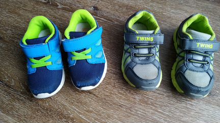 Кроссовки для двойни, 24 р-р
