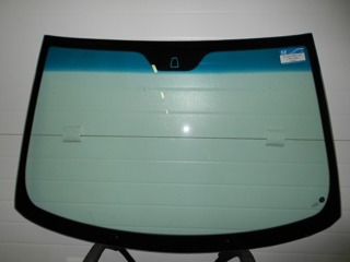 Лобовое стекло Fiat Punto 2