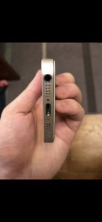 Телефон iPhone 5 SE
