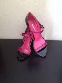 Босоножки Pier Lucci новые размер 37