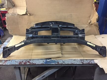 Панель радиаторов (телевизор) BMW 3 E90