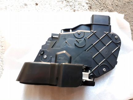 Замок двери Land Rover