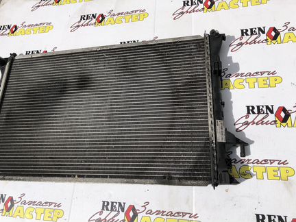 Радиатор охлаждения Renault Laguna 2
