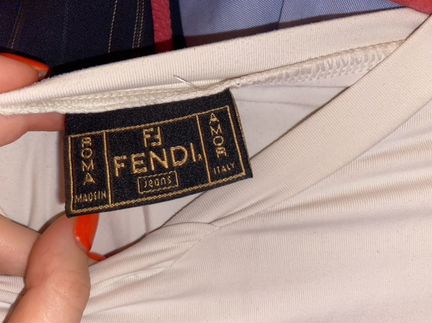 Fendi футболка оригинал