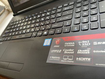 Игровой ноутубк msi i7-6700hq+gtx950