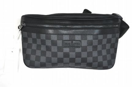 Поясная сумка / Louis Vuitton / новая