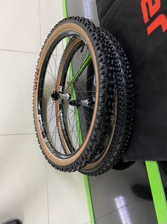 DT swiss 1700 High end all mountain wheel