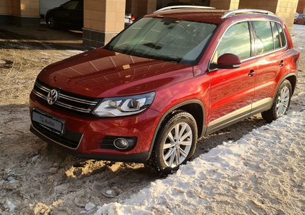 Volkswagen Tiguan 2.0 AT, 2011, 165 103 км