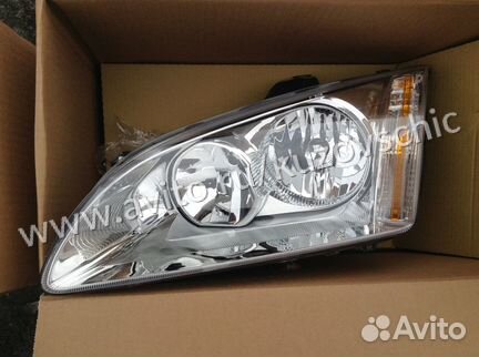 Фара Форд Фокус 2 до рестайлинг с 2005 по 2008 год