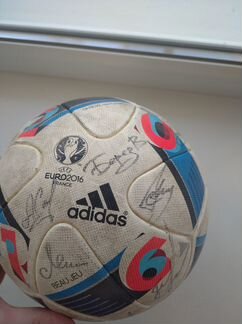 Мяч евро2016 с автографами игроков сборной