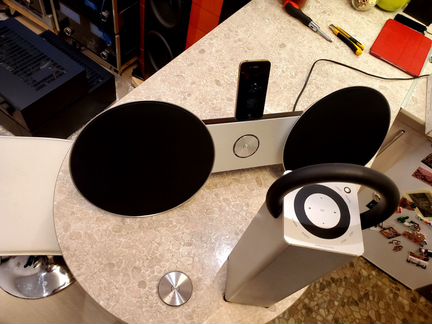 Bang olufsen 2 игрушки