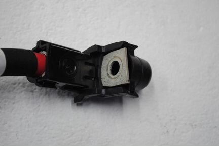 Плюсовой провод аккумулятора Volvo XC90