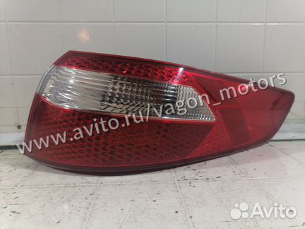 Фонарь внешний задний правый Kia Rio 3