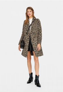 Пальто леопард Stradivarius