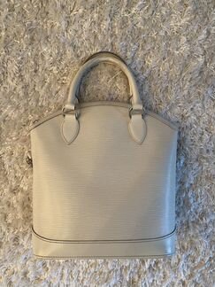 Продам женскую сумку Louis Vuitton