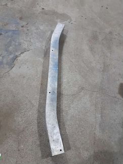 Передний усилитель бампера Ниссан Максима 33