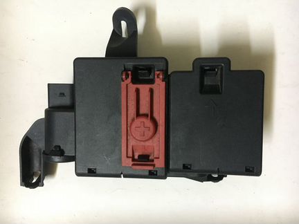 Распределитель потенциала Audi 4M0941823A