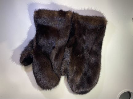 Меховые варежки из норки