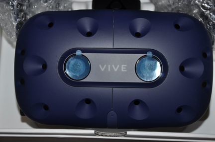 Новые очки HTC Vive Pro